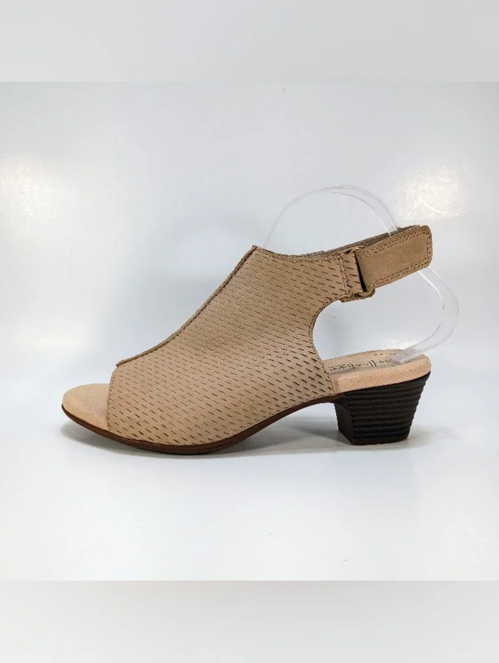 Clarks Valarie James Womens 8 Wide Fit Block Heel Slingback Nubuck Sandals